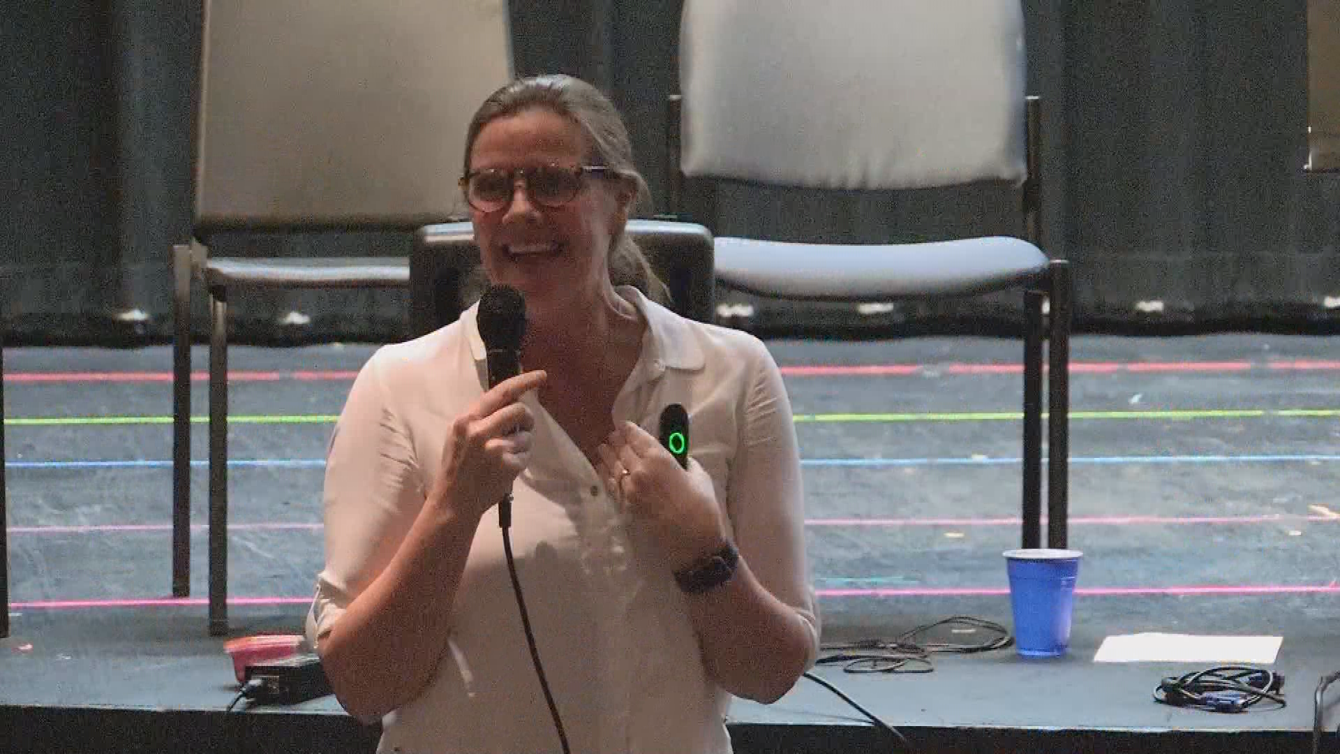 Eat, Chat, Parent: Fostering Healthy Friendships